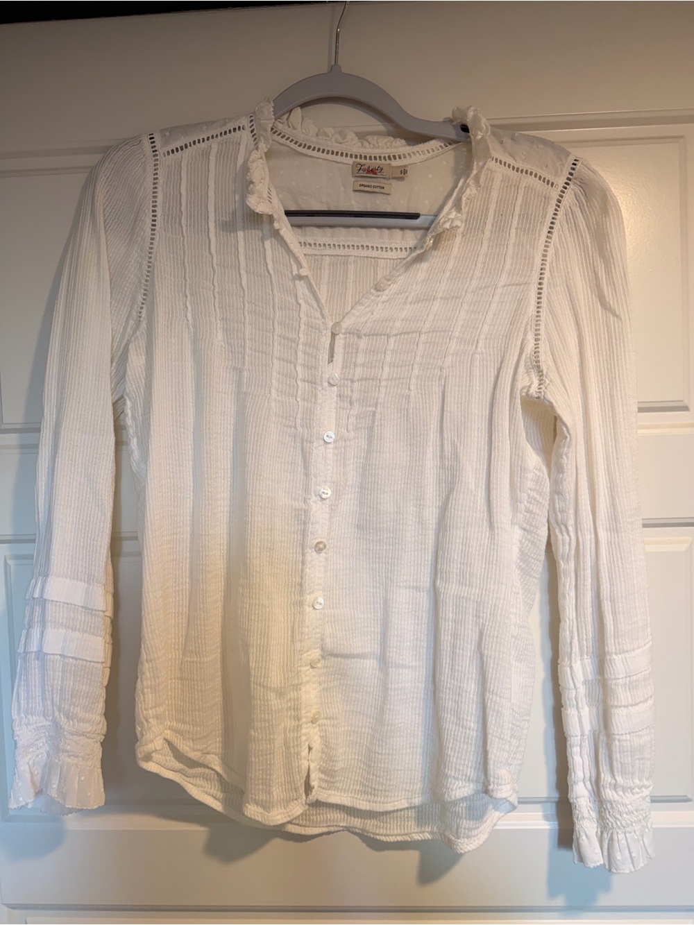 Faherty White Textured Pintuck Button-Front Blouse